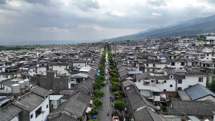 大理 航拍 空镜 古城街道 人流 景点