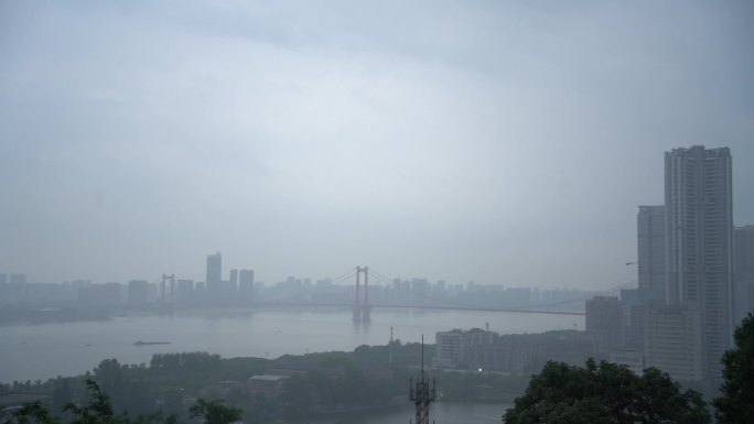 武汉暴雨城市街道夜晚合集