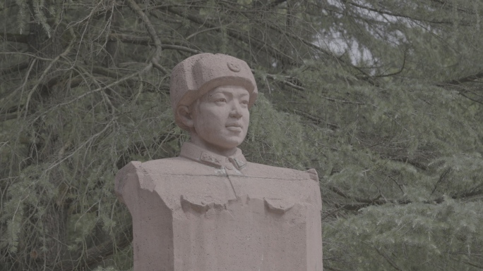 雷锋雕像+未调色