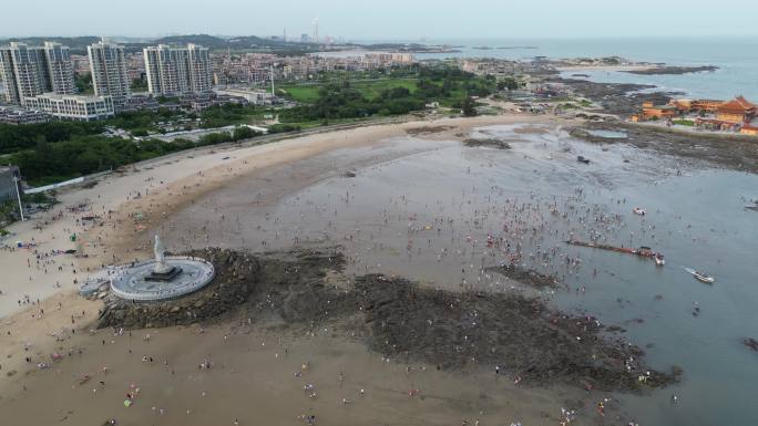 沙滩海边礁石航拍