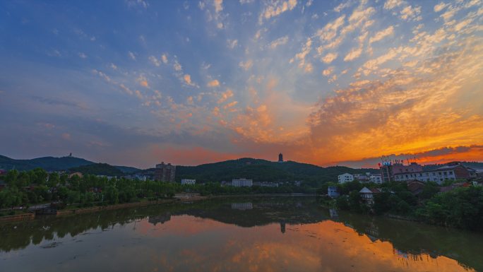 湖南醴陵一江两岸火烧云