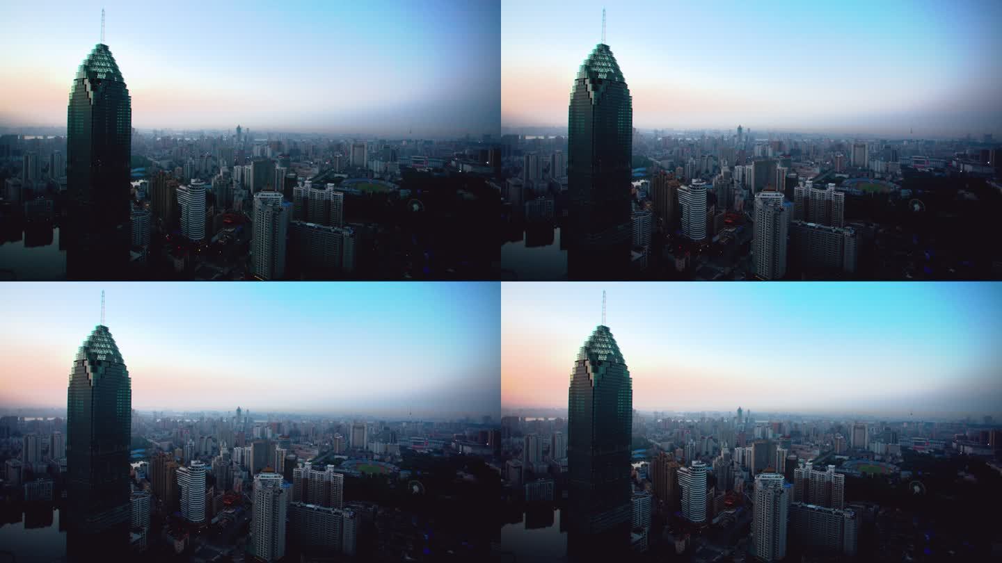 武汉外滩金融中心大厦俯拍城市夜转日延时
