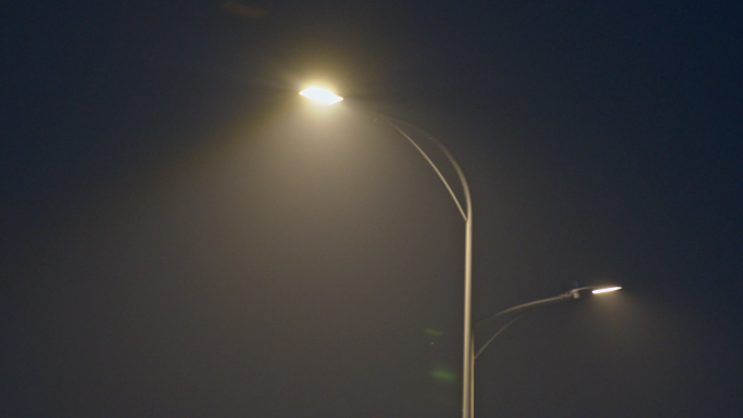 城市夜晚路灯实拍空镜视频素材4k