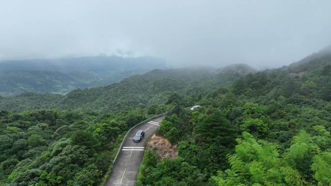 广东南岭盘山公路