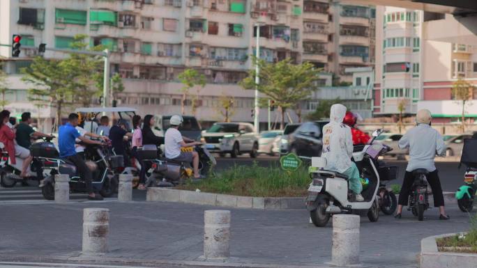 街头人流车流交通城市