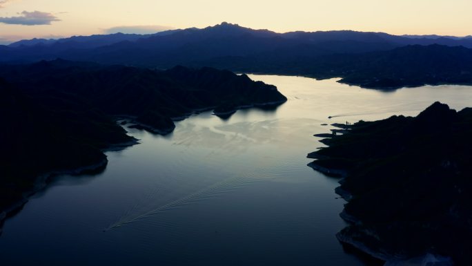 河北保定易县易水湖日落晚霞航拍