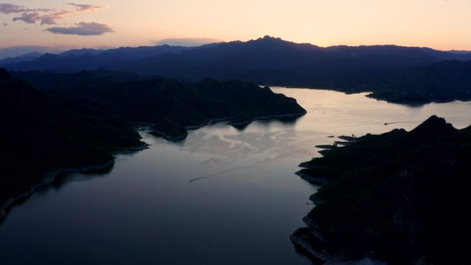 河北保定易县易水湖日落晚霞航拍