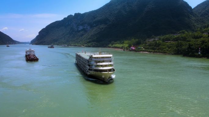 宜昌西陵峡平善坝船只航拍