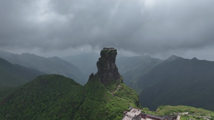 航拍梵净山