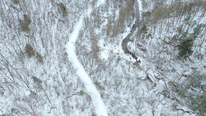 神农架雪天4k航拍视频