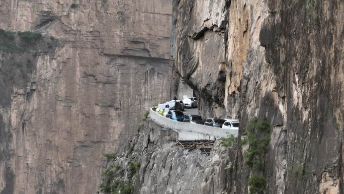 神农挂壁公路航拍超清景色青山航拍山西