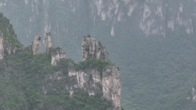 神农挂壁公路航拍超清景色青山航拍山西