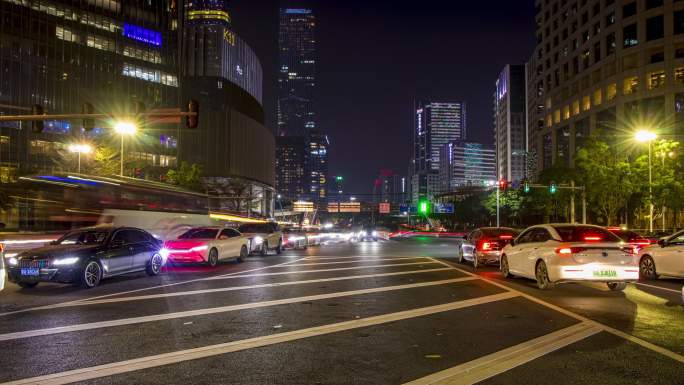 广州夜晚CBD中央商务区车水马龙