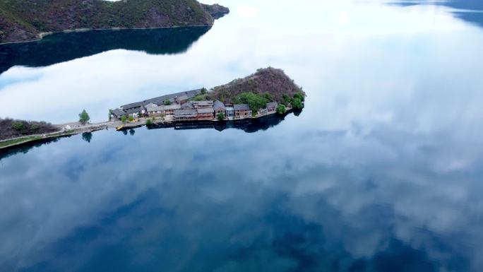 泸沽湖里格半岛