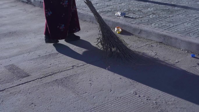 扫帚 竹扫把 贫困地区 偏远地区