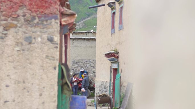 西藏民居 西藏农村 农村土房