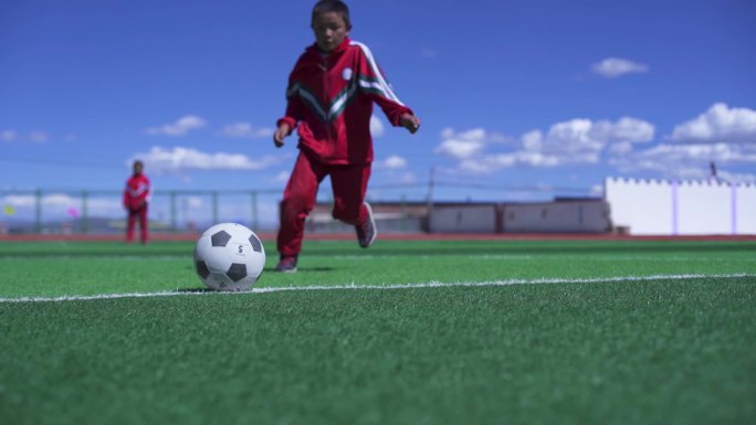 运动 练习 儿童足球 放松运动 草地
