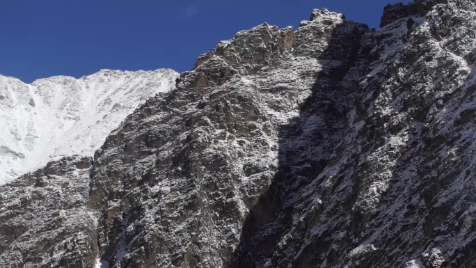 自然风光 山川河流 新疆雪山