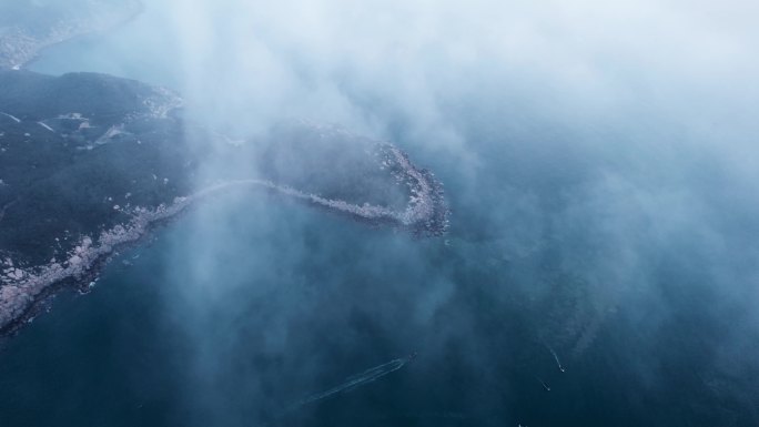 海岛云雾航拍