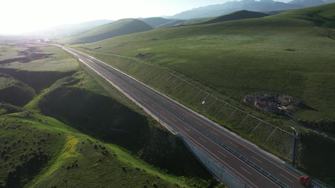 草原高速公路