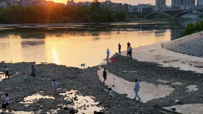 夕阳下的湖南麻阳县城