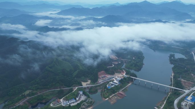 航拍山区河流公路山水风景云雾清晨自然风光