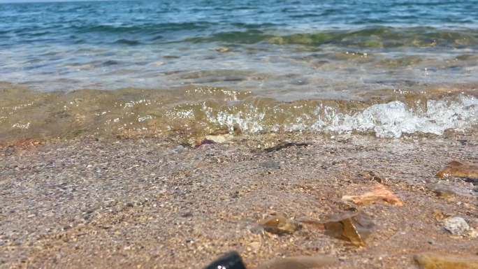 清澈沙滩湖水海水浪花慢动作升格镜头