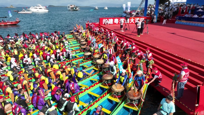 深圳大鹏端午节海上龙舟比赛
