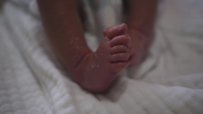 新生儿 新生儿小脚特写 小脚 小脚皮肤