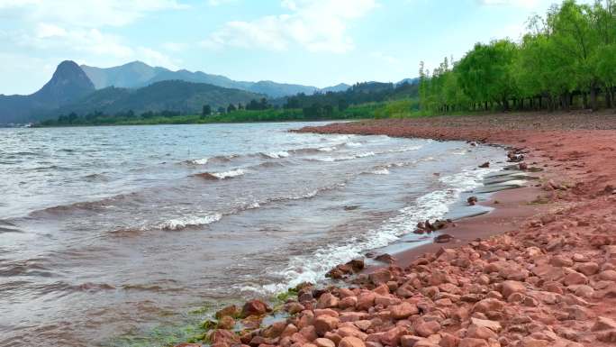 清澈沙滩湖水海水浪花慢动作升格镜头