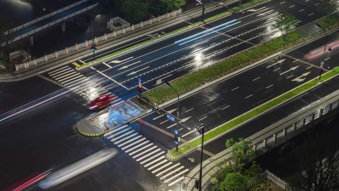 暴雨中的车流延时