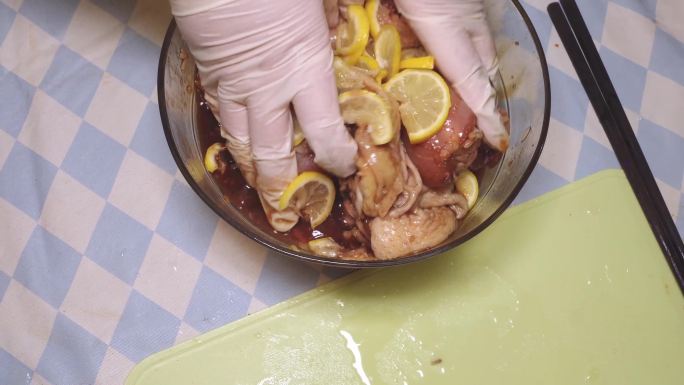 切柠檬片腌制鸡肉 (4)
