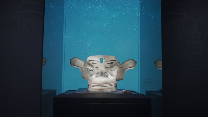 三星堆博物馆青铜器纵目面具