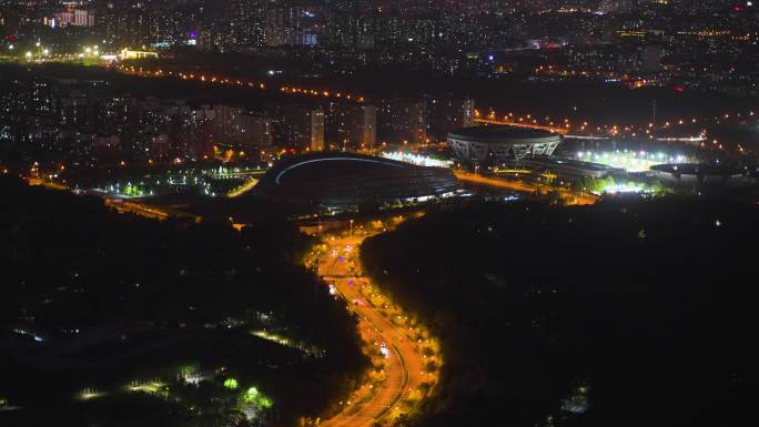 国家速滑馆夜晚高空俯视