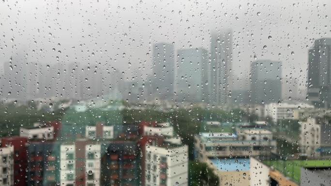 雨天商业中心科技园烟雨蒙蒙