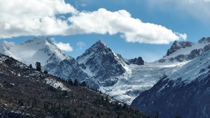 四川甘孜德格县雪山航拍