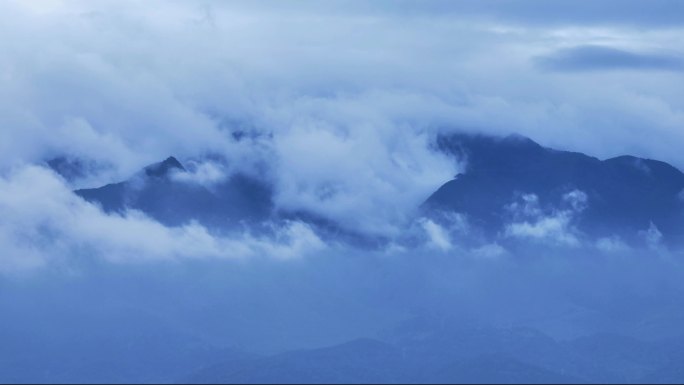 山区雨后云雾航拍视频