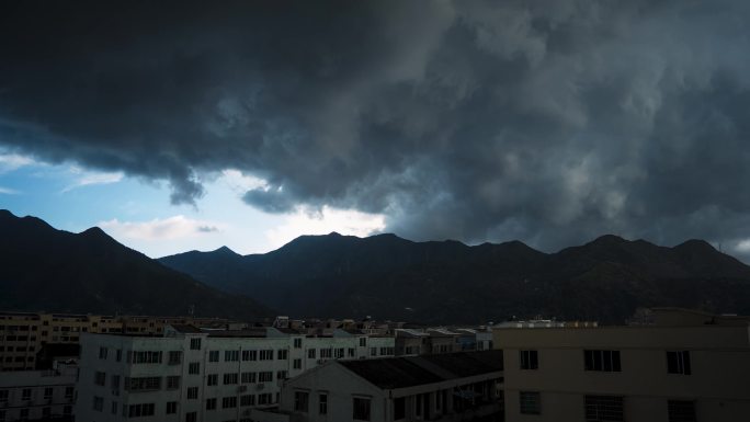 暴雨来临