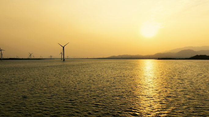 【原创】4k能源日落风力发电湖泊 大海