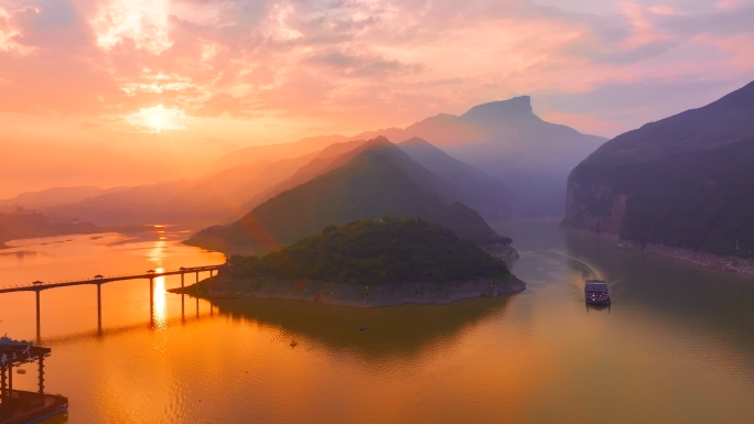 重庆长江三峡瞿塘峡巫峡