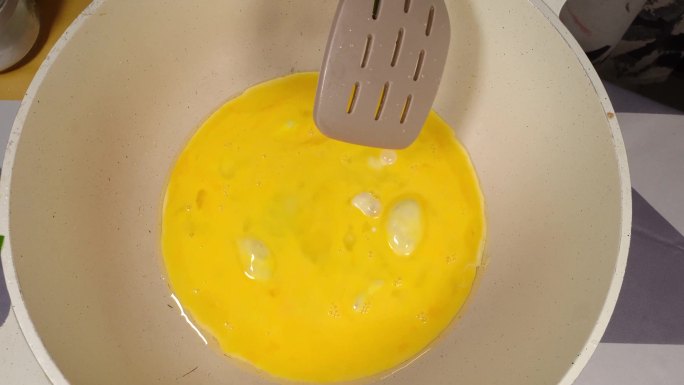 早餐滑蛋炒鸡蛋 (3)