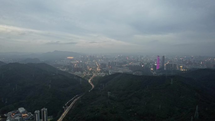 暴风雨来临前夕