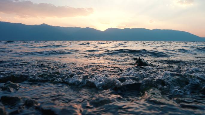 浪花波浪海浪潮海滩礁石海边潮汐海岸浪涛