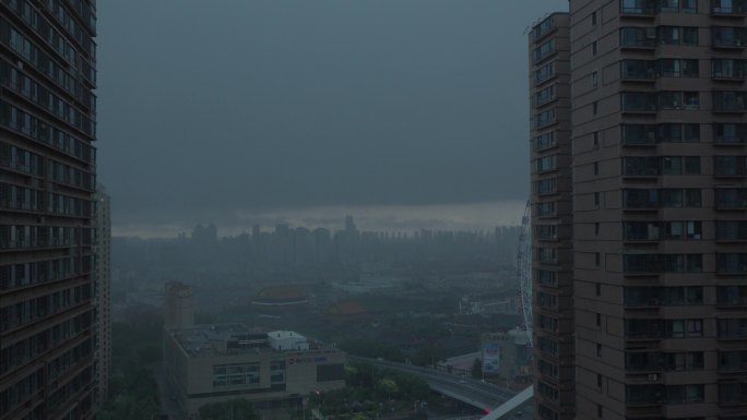 暴雨来临