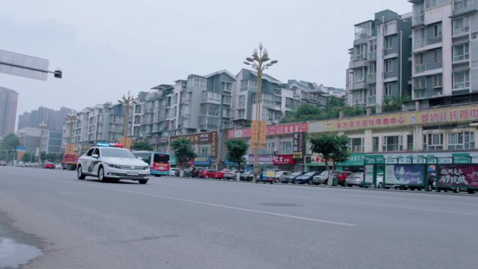 【4K】民警紧急出警