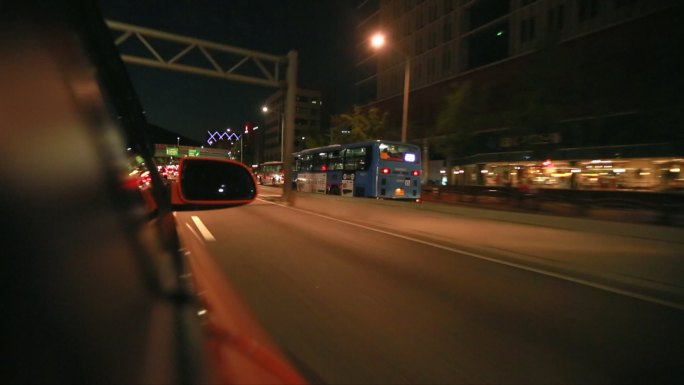 行车拍摄韩国高速公路夜景街景 大楼过海桥