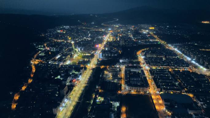 小县城生活云南寻甸县夜景