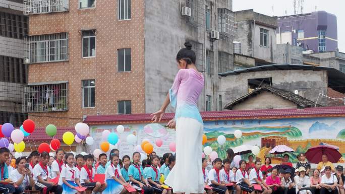 小学生舞蹈