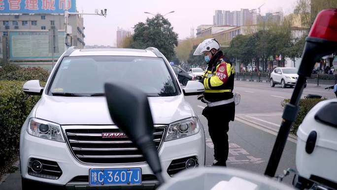 交警查车酒驾执法实拍