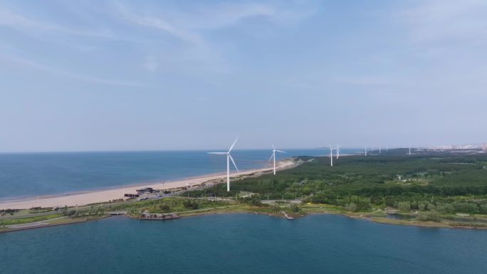 航拍海边风力发电美景